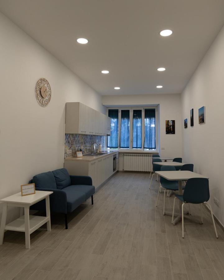 Dimora Cavour Hotel Naples Exterior photo