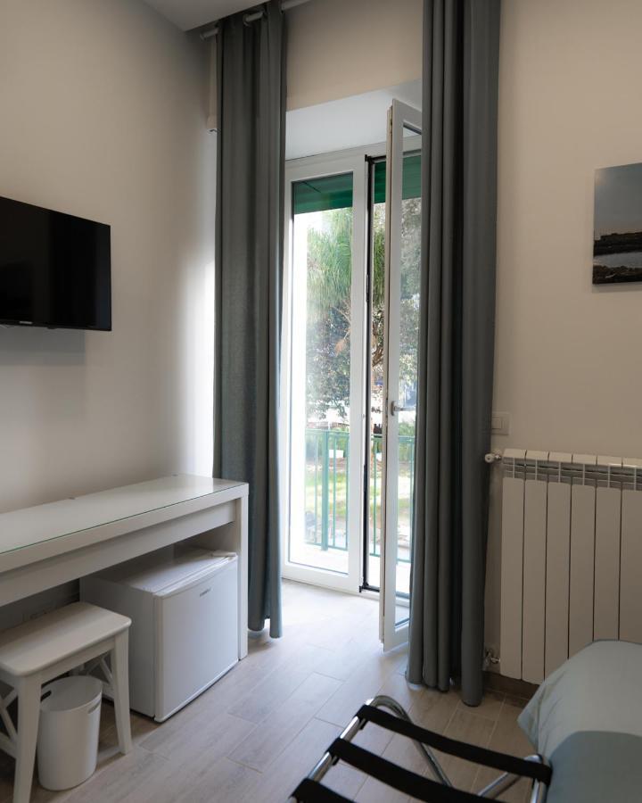 Dimora Cavour Hotel Naples Exterior photo
