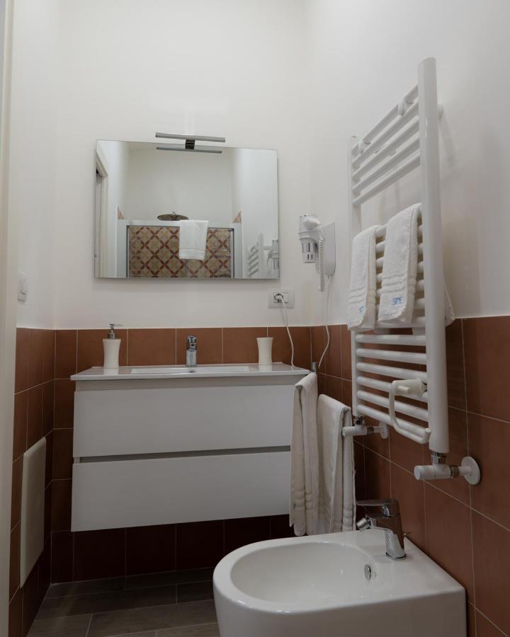 Dimora Cavour Hotel Naples Exterior photo
